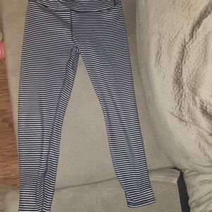 Gap fit striped skinny legging